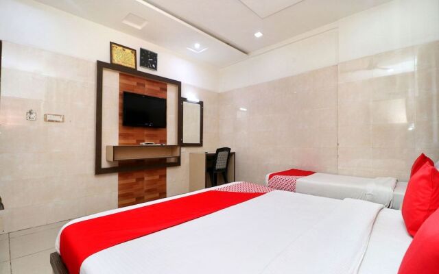 OYO 23357 Raj Tirath Niwas