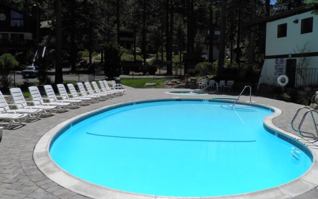 Resort Pool & Hot Tub,within 1 Mile of Everything!