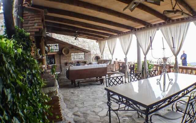 Green Peaks Alojamiento Rural