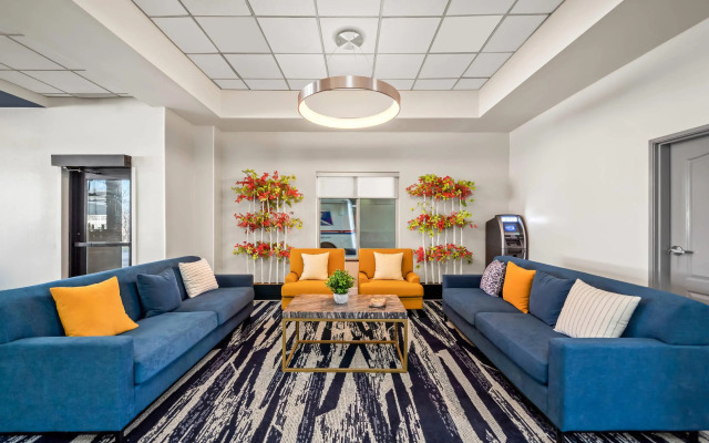 Comfort Inn & Suites Plainville-Foxboro