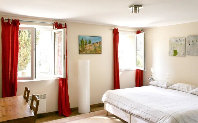 Villa With 4 Bedrooms in Mollans-sur-ouvèze, With Wonderful Mountain V