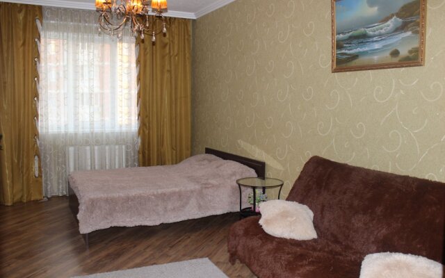 Na Klaryi Luchko 12 Apartments