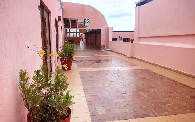 Los Jitos Hotel & Suites