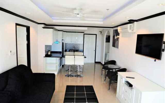 Stylish 2 bed Condo Jomtien