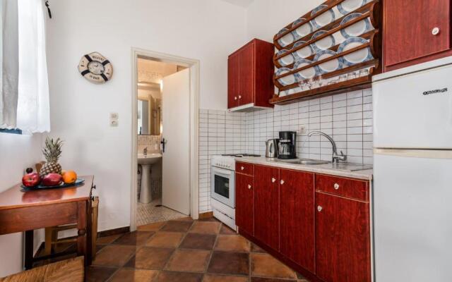 Melisses Sea View House & Studio