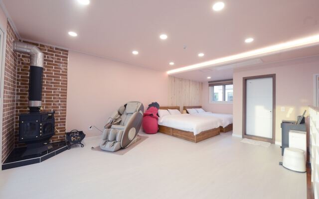 Paju Work Life Balance Pool Villa