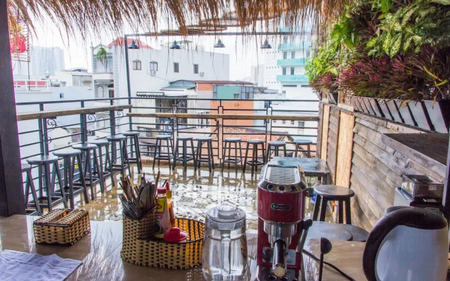 Mobylette Saigon Hostel - Adults only
