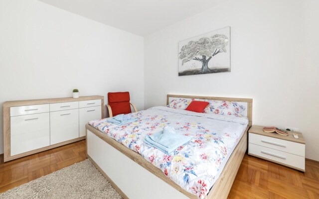 Awesome Apartment in Pula With Wifi and 3 Bedrooms