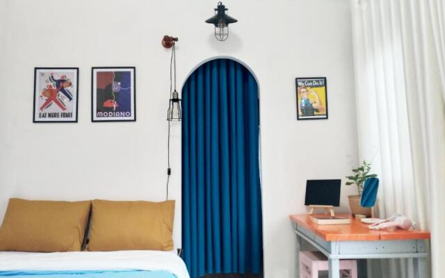 Sophie Studio