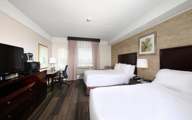 Holiday Inn & Suites Windsor Ambassador Bridge by IHG