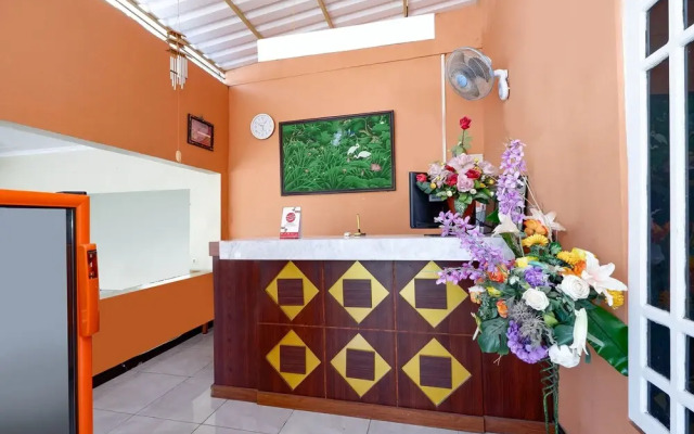 OYO 1835 Kostel Wood