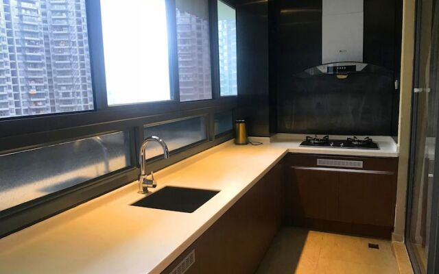 Sanya Linglong Lulushun Hotel