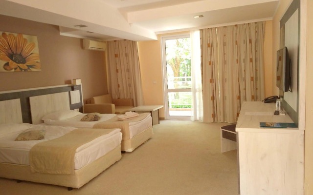Evrika Club Hotel