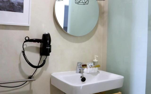 Durmiendo sobre el mar, Vivienda La Baja