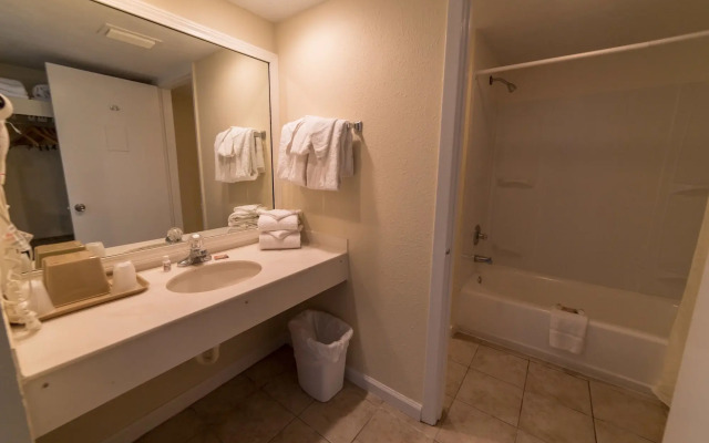 Seahaven Beach Hotel