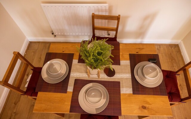 3kingbr&sofabed-garden-aircon-bbq-parkg