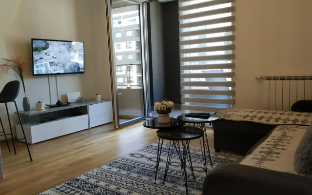 Bulevar apartment & Free Garage