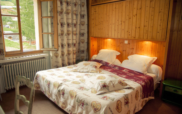 Hôtel Restaurant La Croix Jean Claude