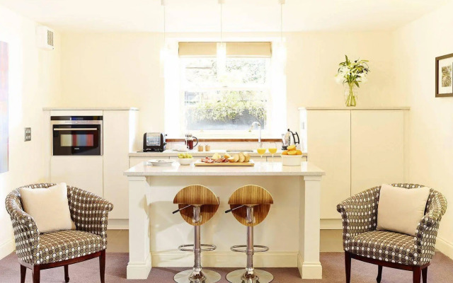 Merchiston Residence
