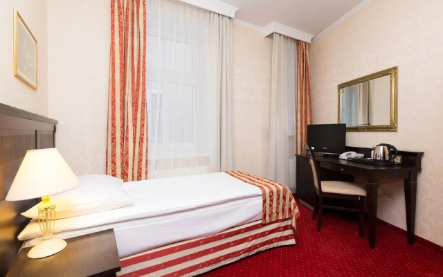 Gertrude Hotel