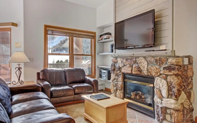 5983 Hidden River Lodge 3 Bedroom Condo by RedAwning