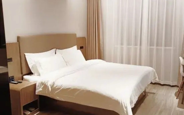 Youth Zhixuan Hotel (Yangzhou University Town Huijingu Branch)
