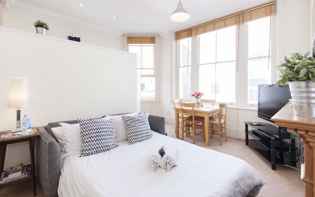 The Stratford Road Pied-a-terre - JFB3