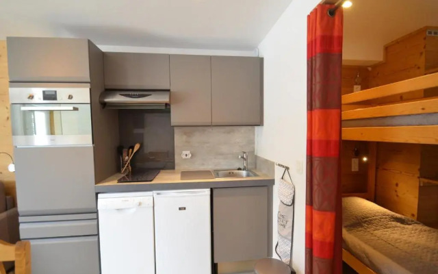 Appartement Les Menuires, 1 pièce, 4 personnes - FR-1-452-230