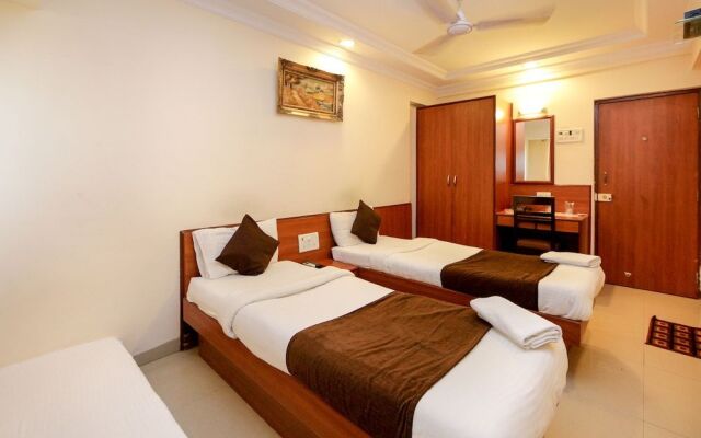 Lucky Hotel Goregaon