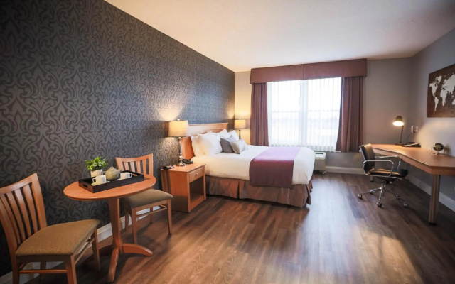 Cambridge Hotel and Conference Centre