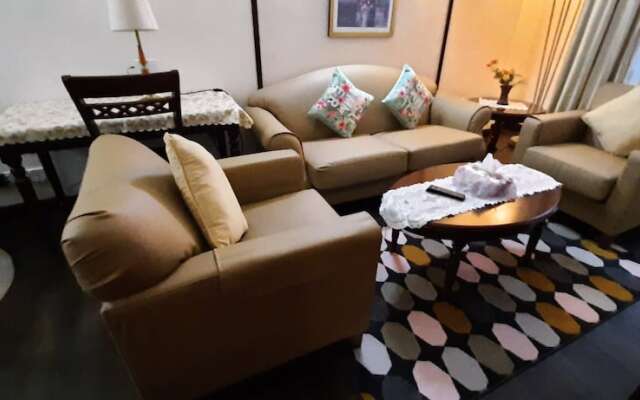 Times Square by Rihanna Service Suite