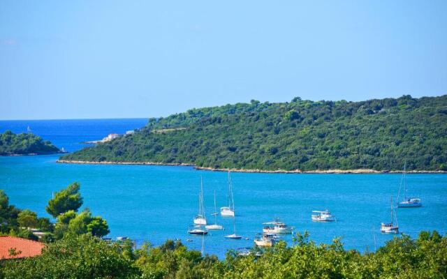 Apartment Villa Mare3 with pool, sea view and hydromassage