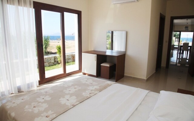 Aegean Pearl Suites