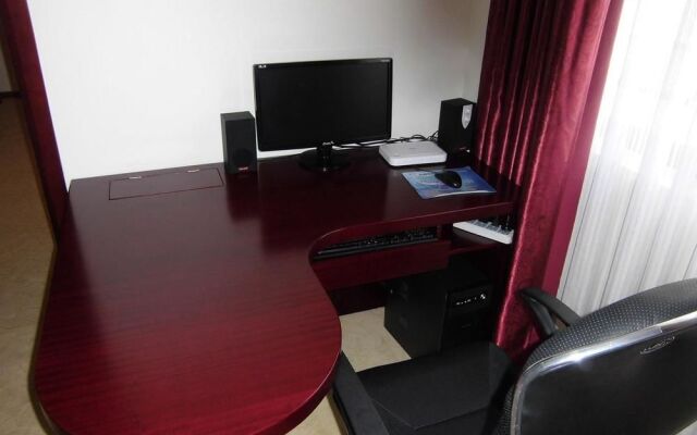 Yifeicui Villa Hotel - Tengchong