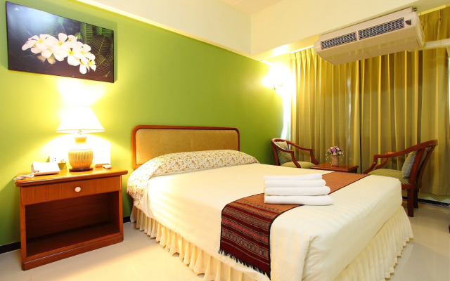 Regent Ramkhamhaeng and Apartment