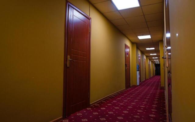 Almaty Tranzit N1 Hotel