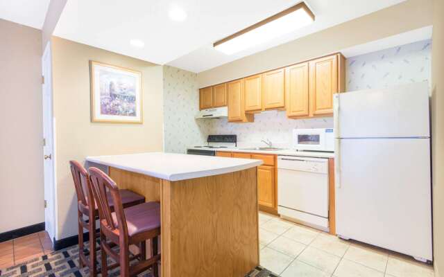 Hawthorn Extended Stay by Wyndham Wichita