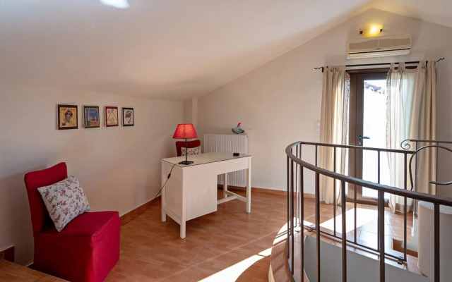 Nostos Villa - 50 m2 pool 2 km from the Beach