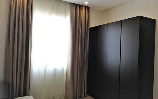 Happy Home Suites