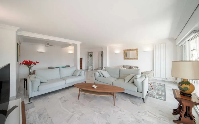 Renovated Apartment 155m2 3br/6p - Cannes Palm Beach