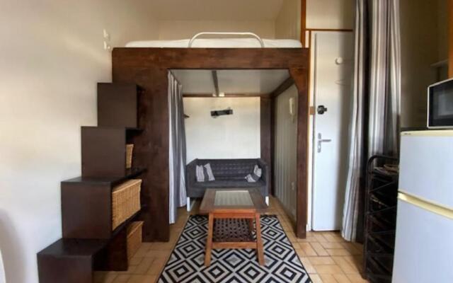 Studio At 2 Steps From The Port Of Caen!