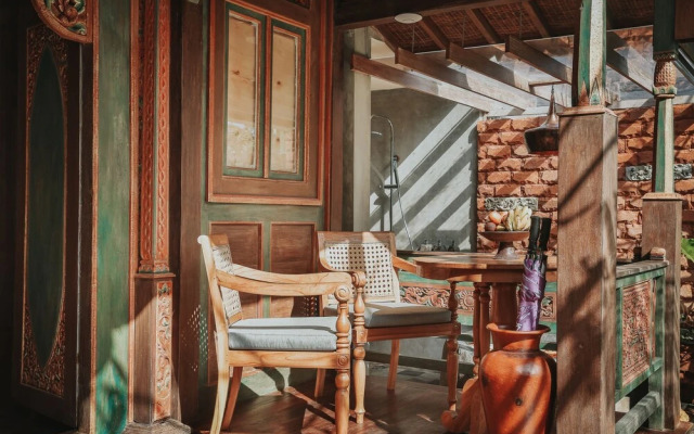 Artist Village by Pramana Watu Kurung