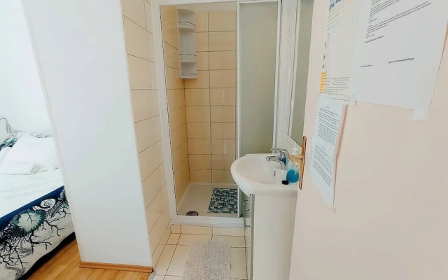 Cute apartment in stone house near sea