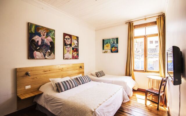 Cerro Alegre Guest House