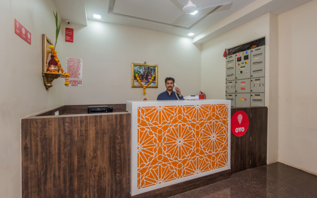 OYO 10650 Hotel Lotus Residency