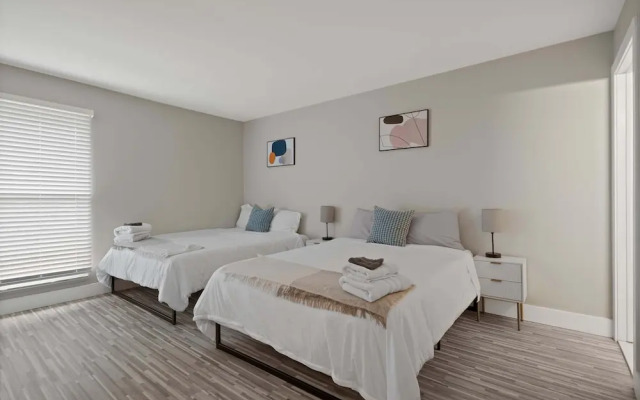 Inviting 2BR 2BA Unit in Rochester Hills