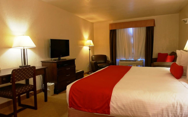 Ramada by Wyndham Lloydminster