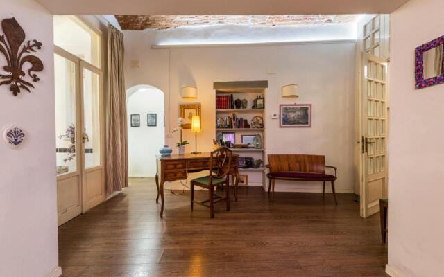 Florence Hideaway by Mmega