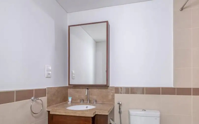 LUX  The Fountain View Suite