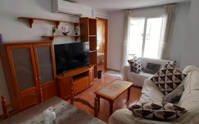 Cozy Holiday @ 3BR Apt Near Beach Promenade!